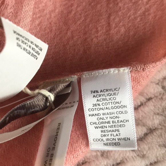 LOFT pink windowpane scarf - Picture 4 of 7